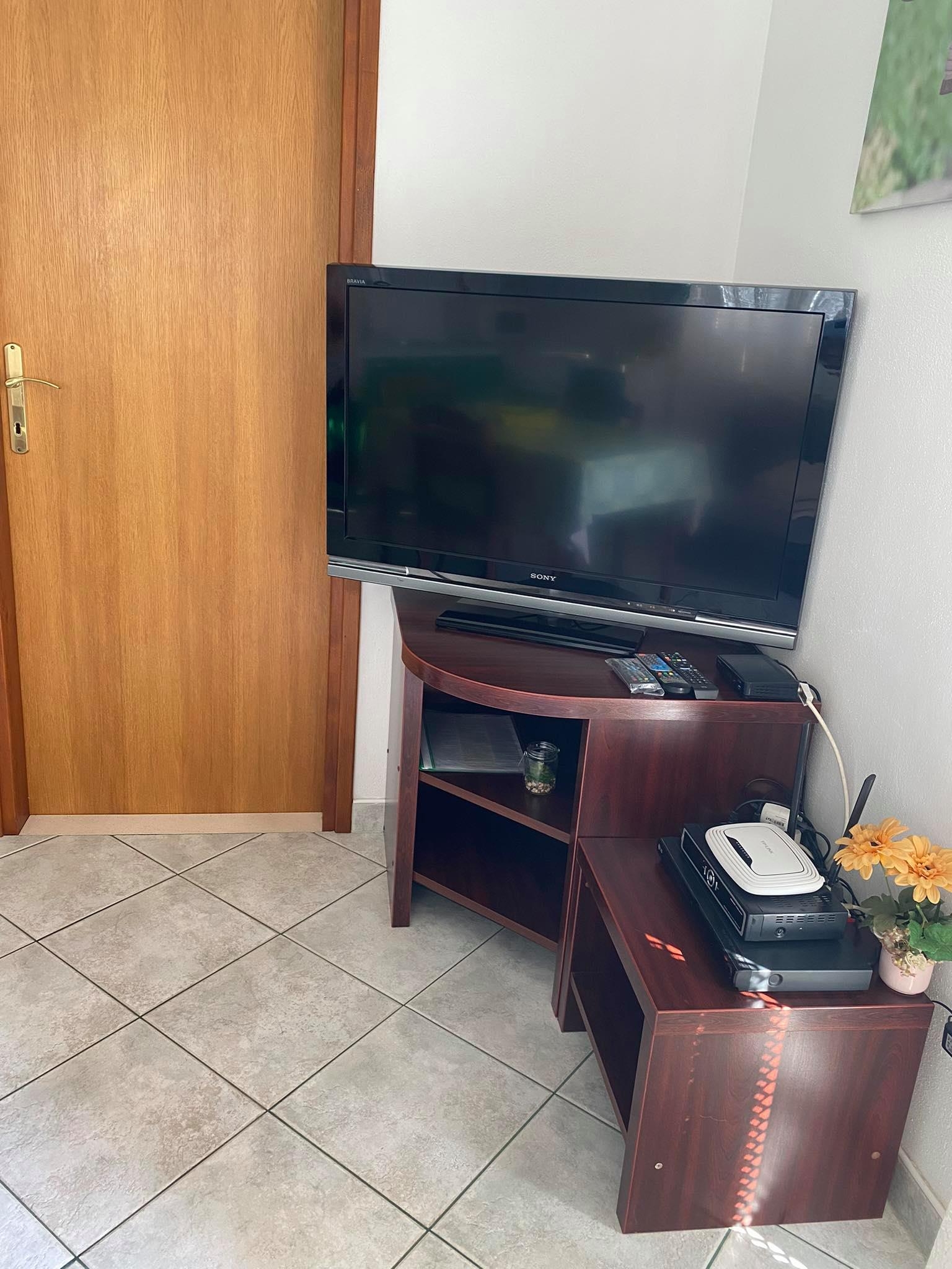 One bedroom apartment near beach Postira, Brač (A-14902-b) One bedroom apartment near beach Postira, Brač (A-14902-b)