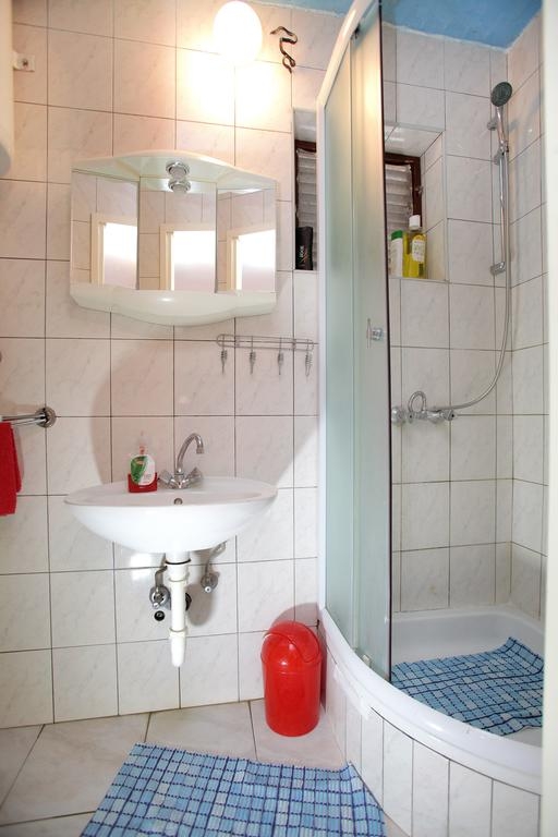 Three bedroom apartment with air-conditioning Trogir  A-a