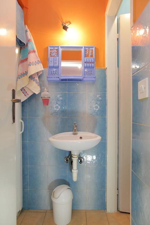 Three bedroom apartment with air-conditioning Trogir  A-a