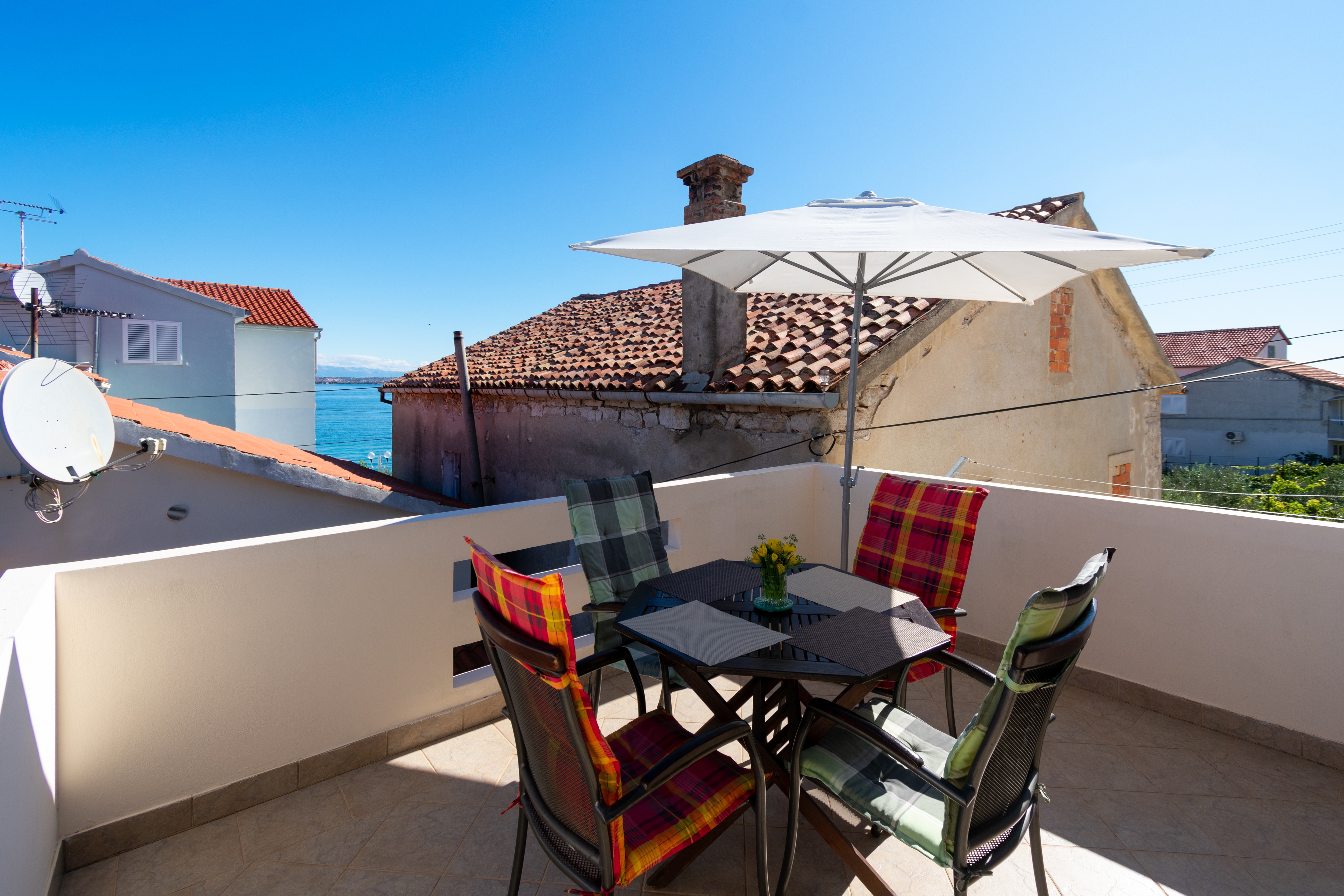 Two bedroom apartment near beach Preko, Ugljan  A-a
