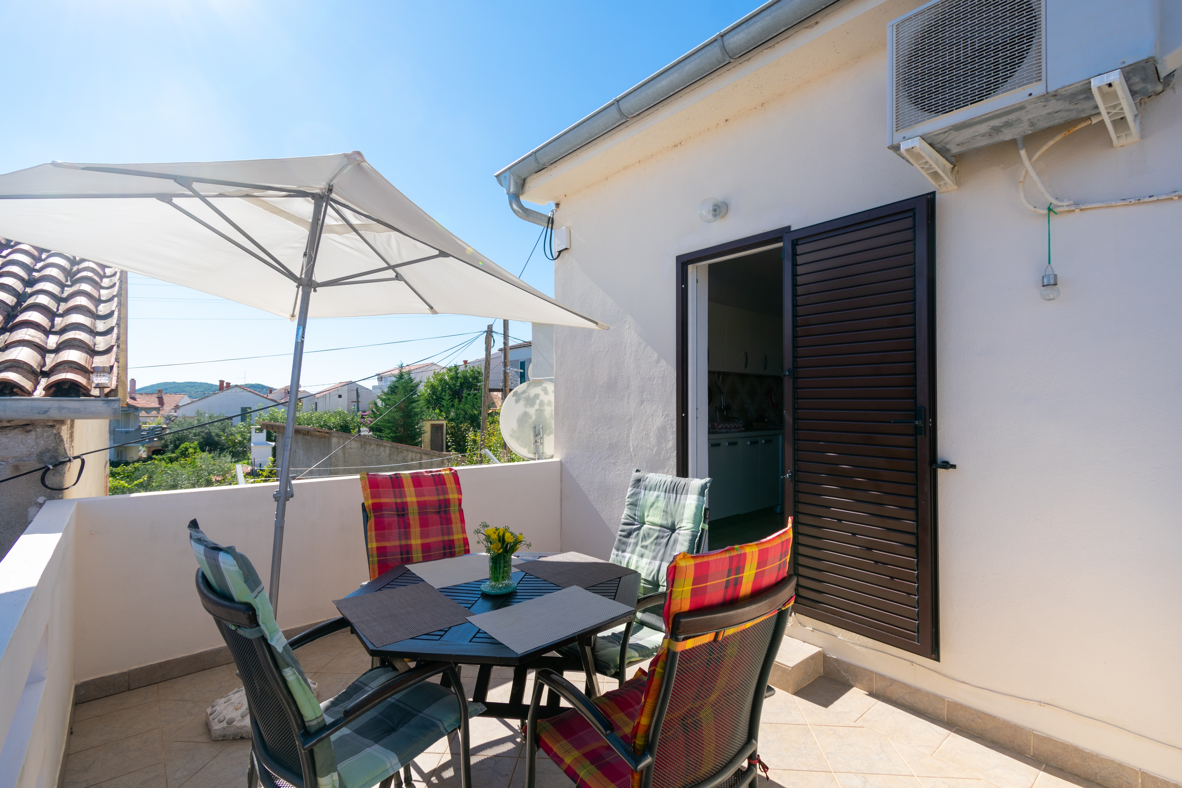 Two bedroom apartment near beach Preko, Ugljan  A-a