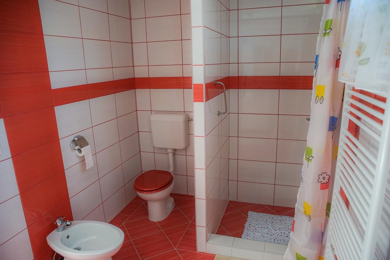 Two bedroom house with terrace Daruvar, Bjelovarska  K