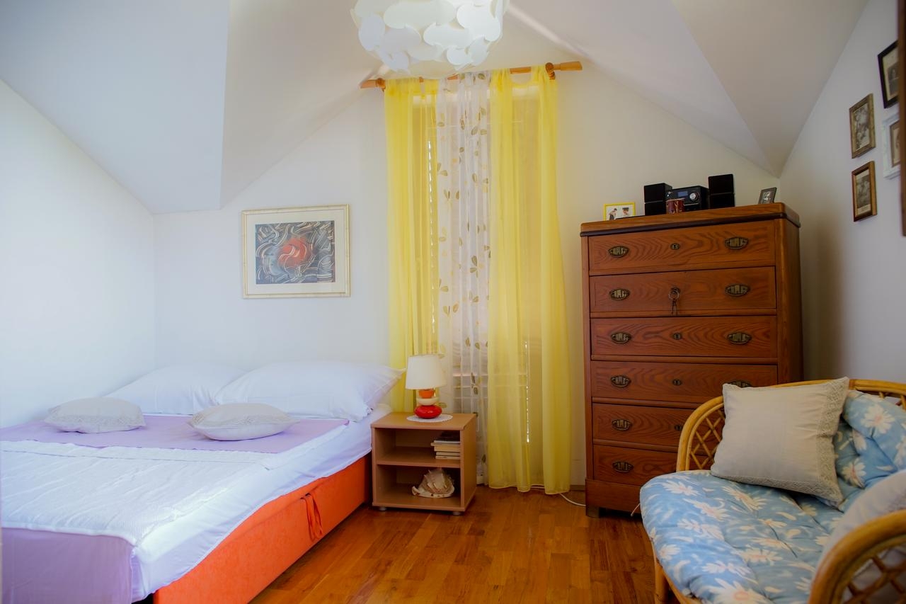 Two bedroom house with terrace Daruvar, Bjelovarska  K