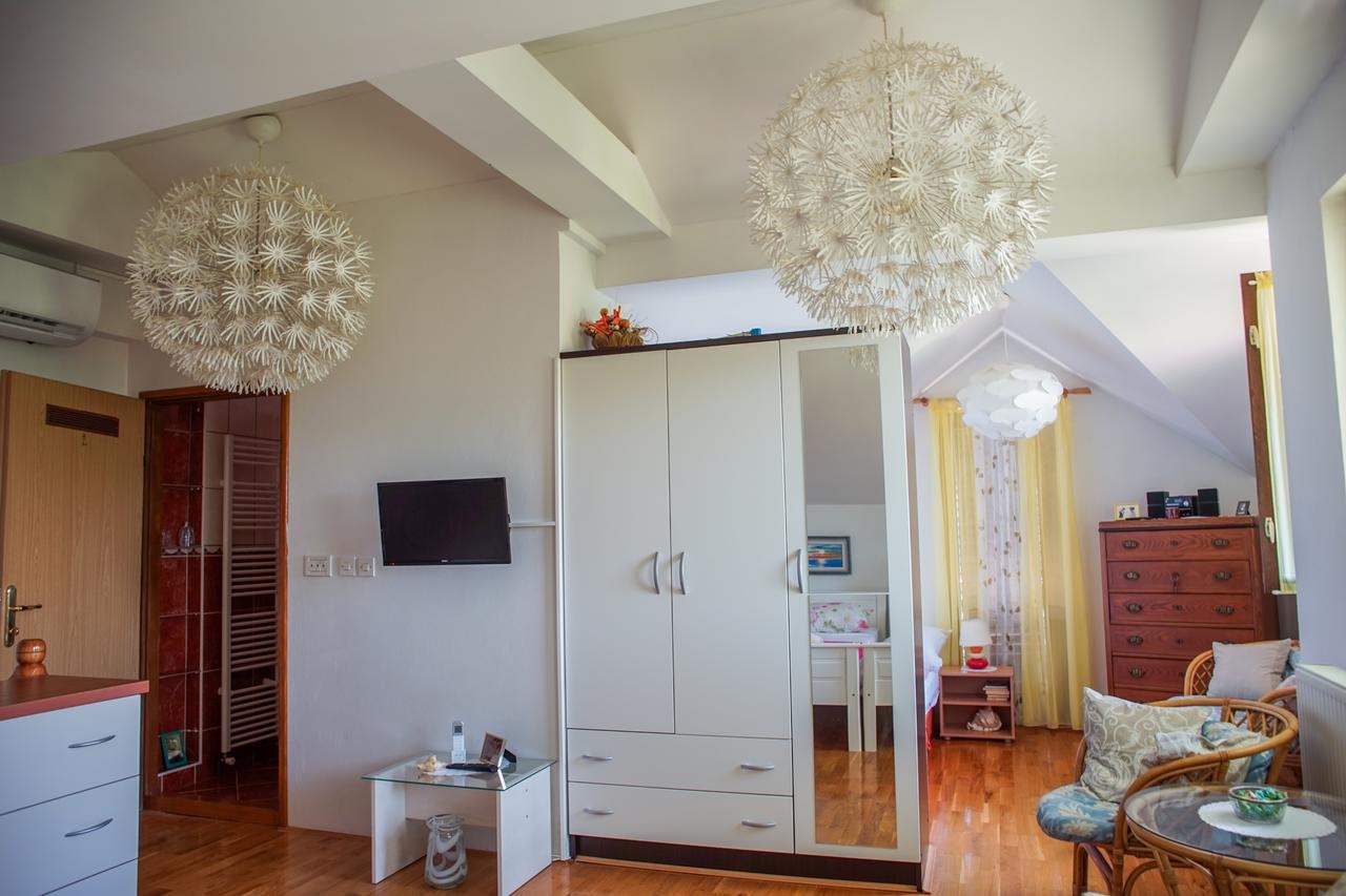 Two bedroom house with terrace Daruvar, Bjelovarska  K