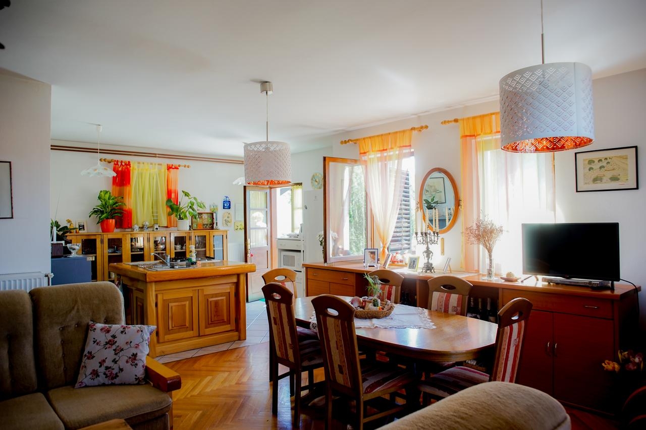 Two bedroom house with terrace Daruvar, Bjelovarska  K