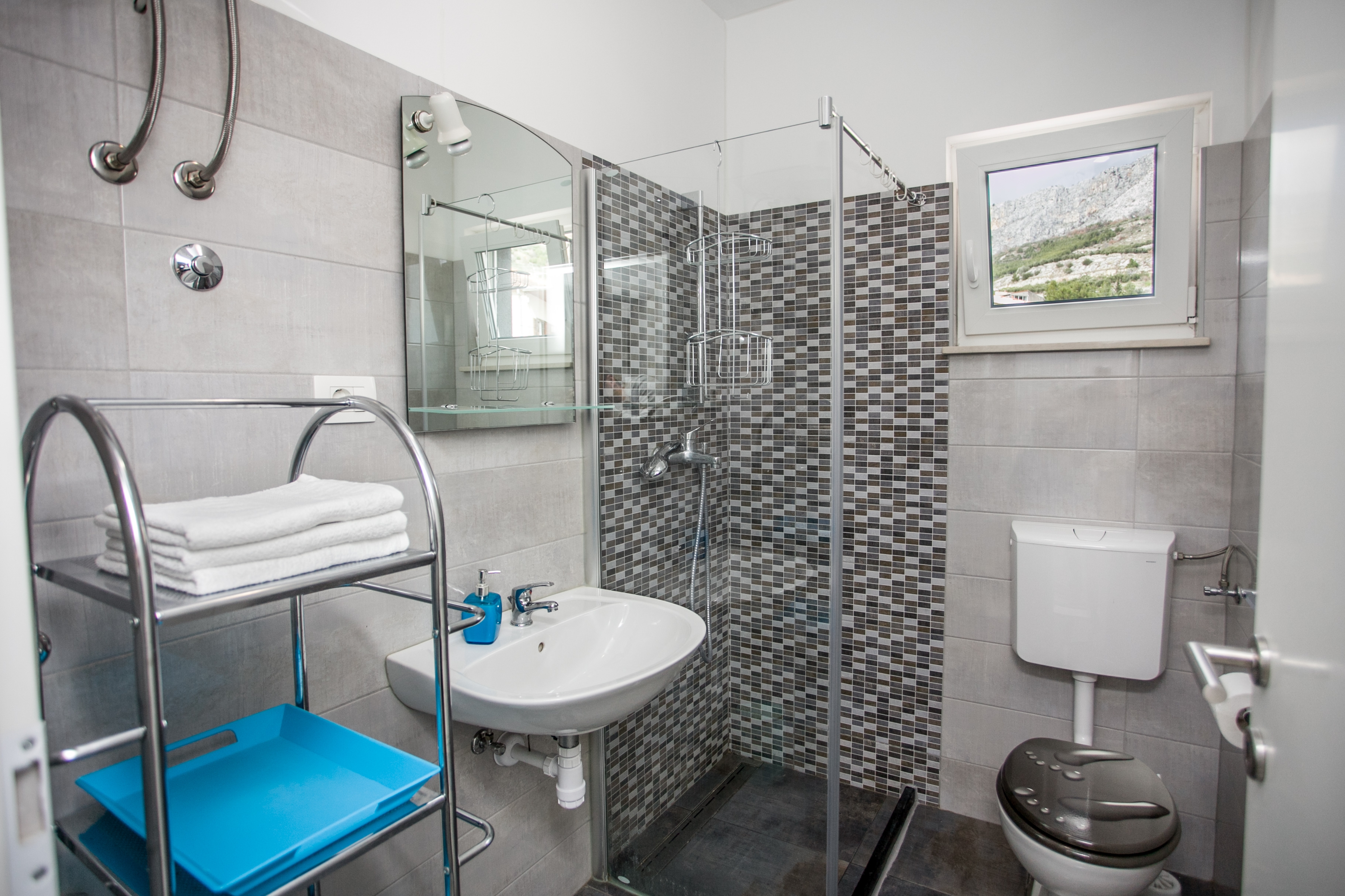 One bedroom apartment with terrace and sea view Sumpetar, Omiš  A-b