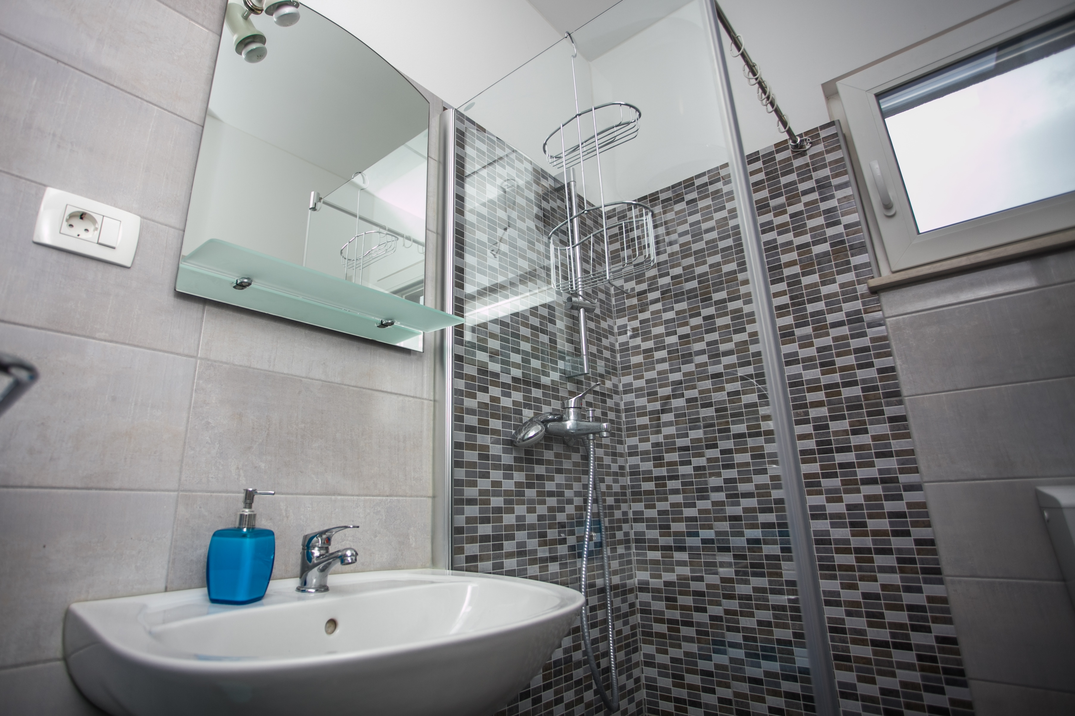 One bedroom apartment with terrace and sea view Sumpetar, Omiš  A-b