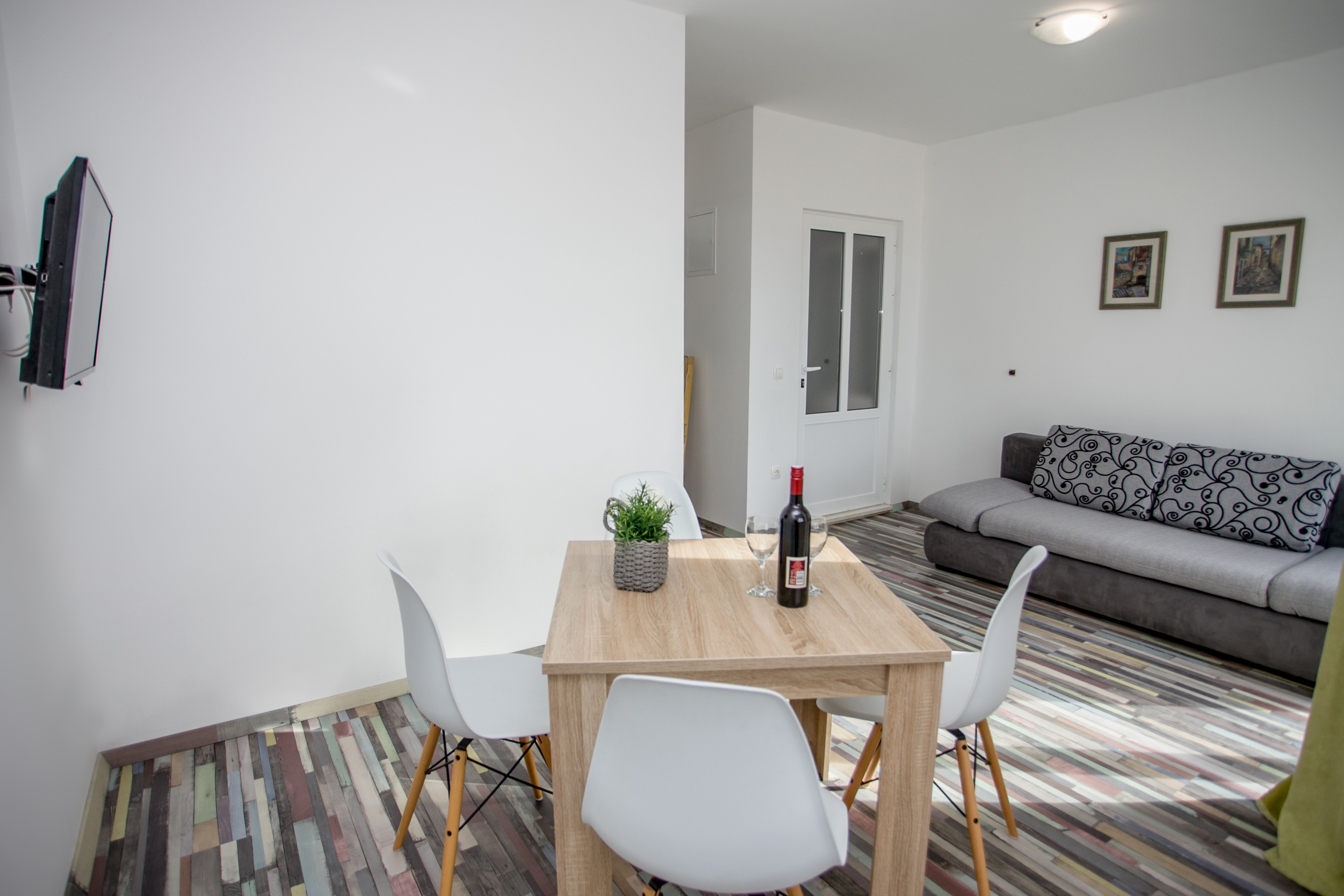 One bedroom apartment with terrace and sea view Sumpetar, Omiš  A-b