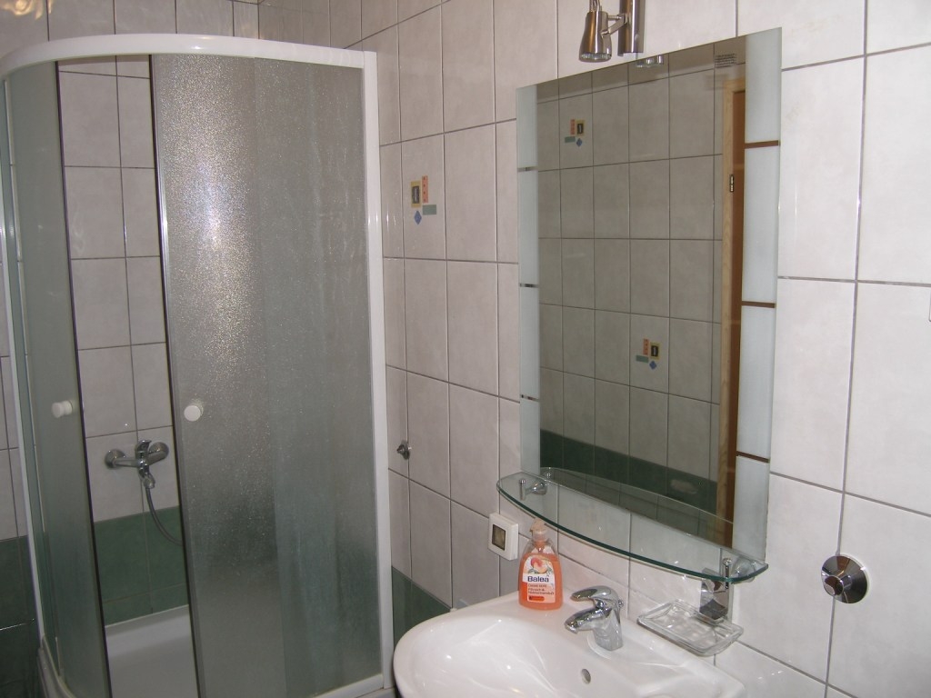 Two bedroom apartment with balcony and sea view Sukošan, Zadar  A-e