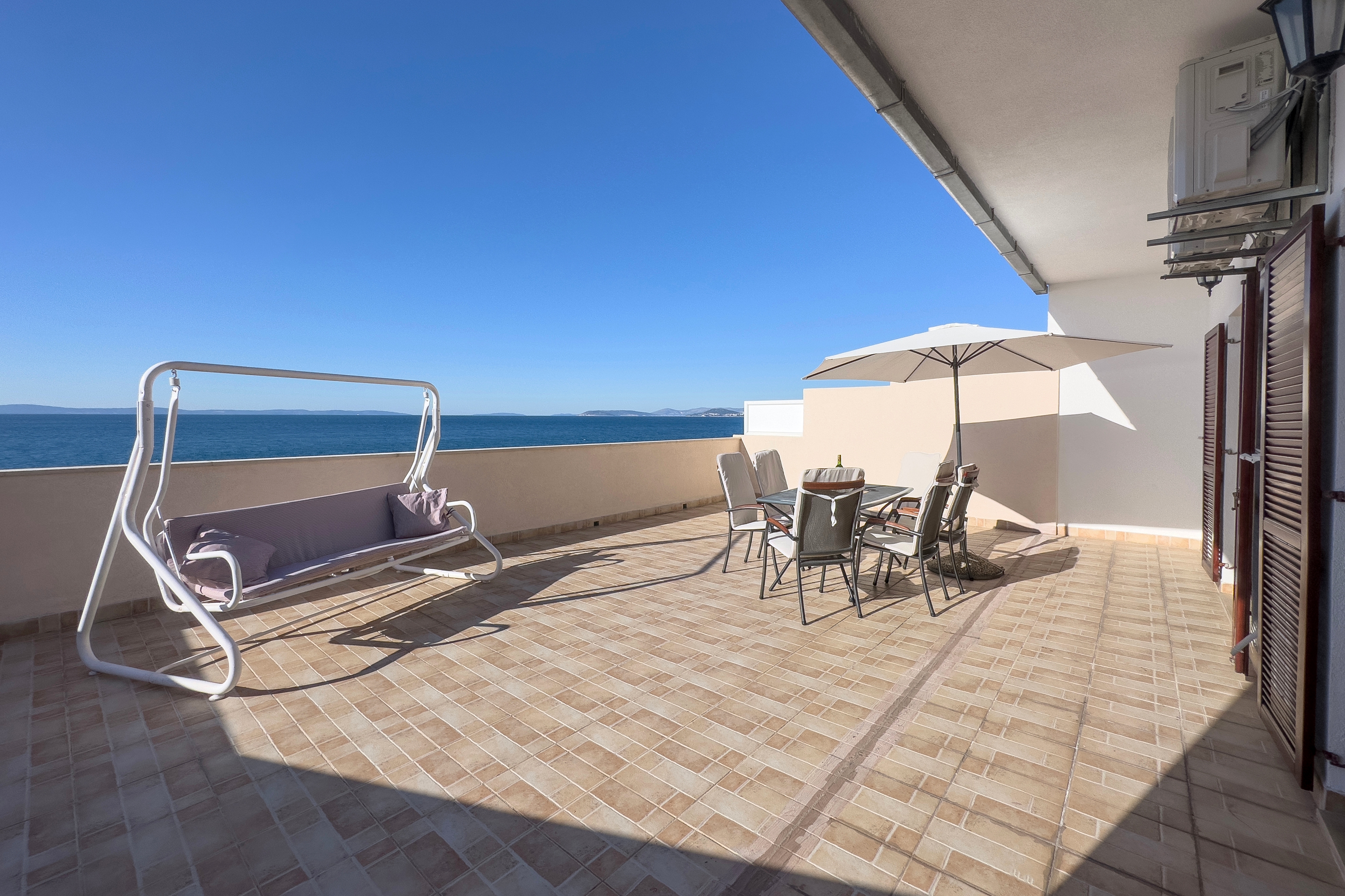 Two bedroom apartment near beach Podstrana, Split  A-a