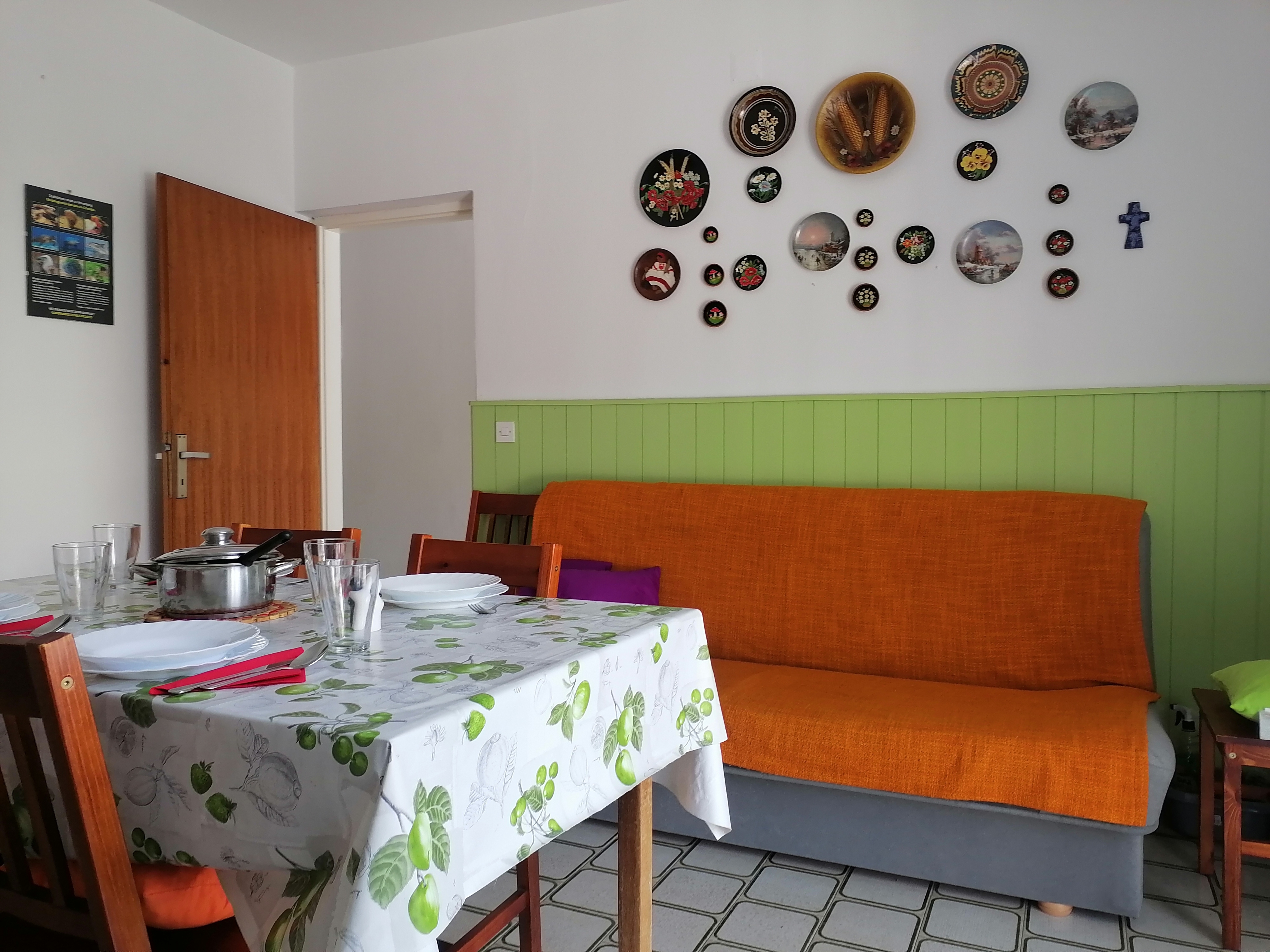 Two bedroom apartment with terrace Palit, Rab (A-14996-a)