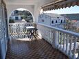 Kampor, Terrasse dans l’hébergement en type apartment, avec la vue sur la mer et WiFi.