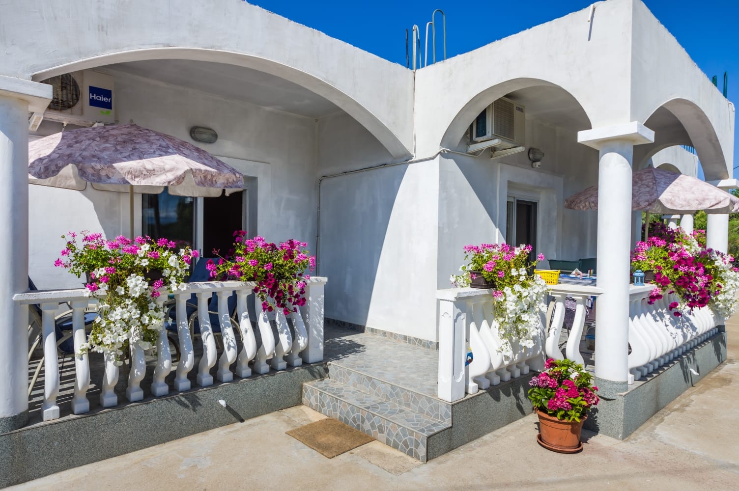 One bedroom apartment with terrace Zaton, Zadar (A-15000-c)