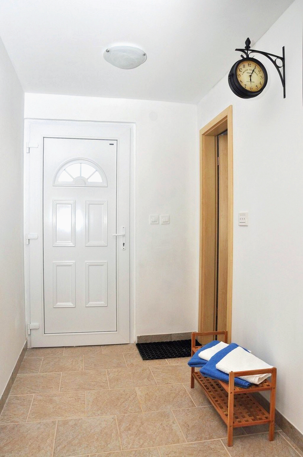 Two bedroom apartment with terrace Veli Rat, Dugi otok  A-a