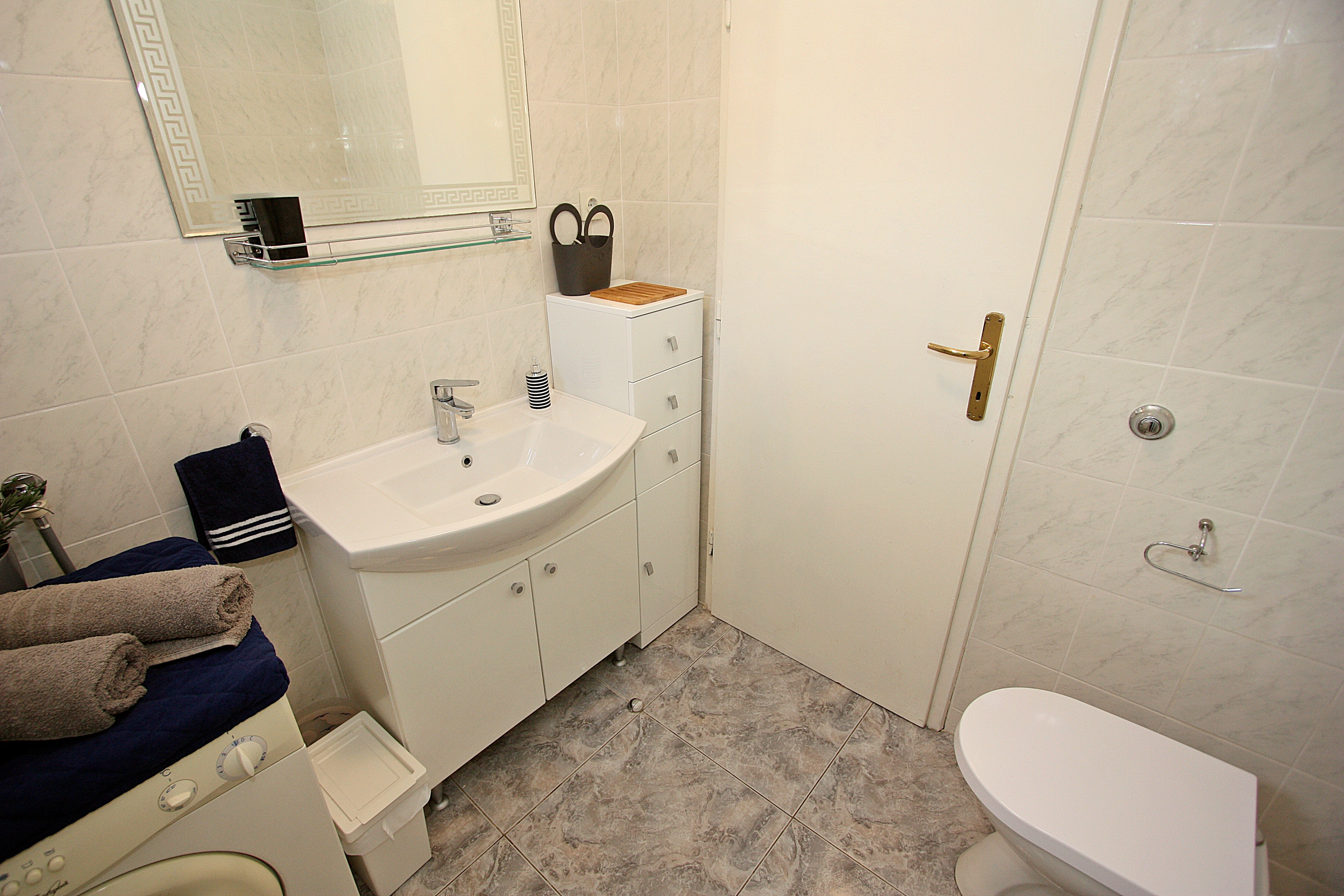 Two bedroom apartment with terrace and sea view Supetar, Brač  A-a