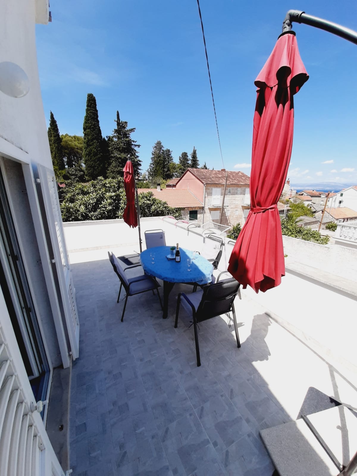 Two bedroom apartment with terrace and sea view Supetar, Brač  A-a