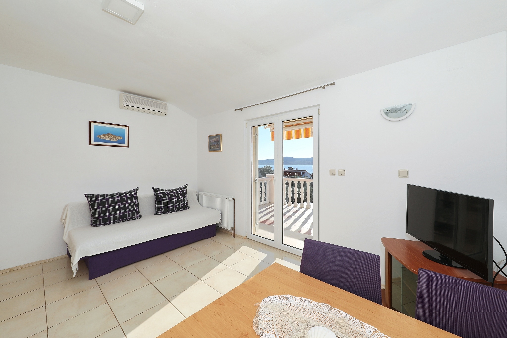 One bedroom apartment with terrace and sea view Sukošan, Zadar  A-a