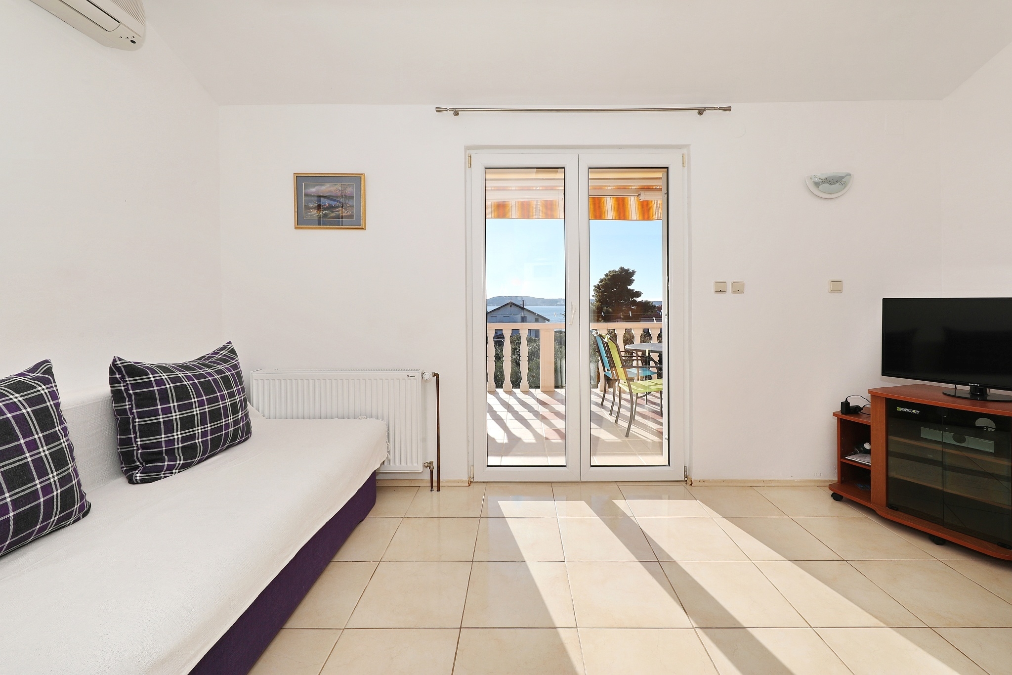 One bedroom apartment with terrace and sea view Sukošan, Zadar  A-a