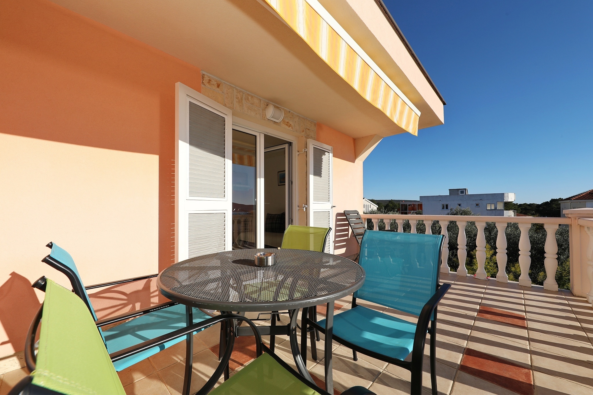 One bedroom apartment with terrace and sea view Sukošan, Zadar  A-a