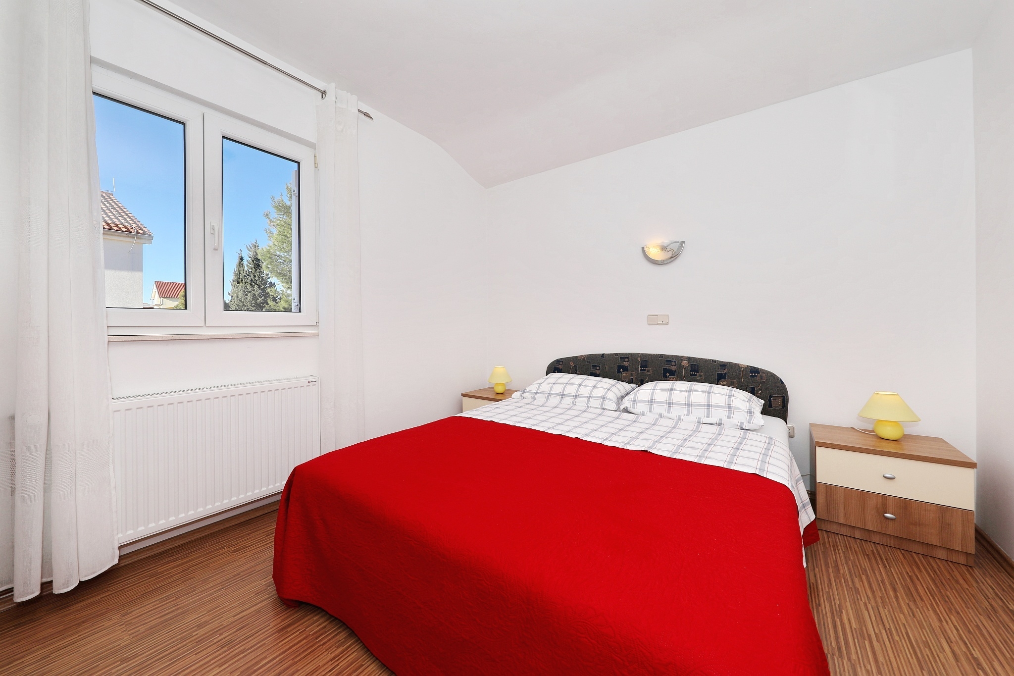 One bedroom apartment with terrace and sea view Sukošan, Zadar  A-b