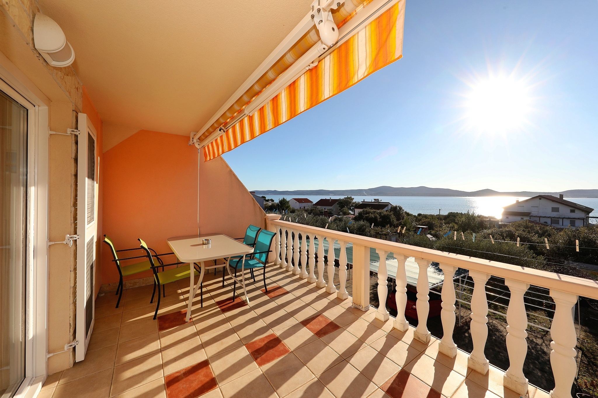 One bedroom apartment with terrace and sea view Sukošan, Zadar  A-b