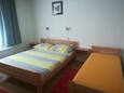 Ložnice 1 Lokve, Ložnice 1 v ubytování typu apartment, domácí mazlíčci povoleni a WiFi.