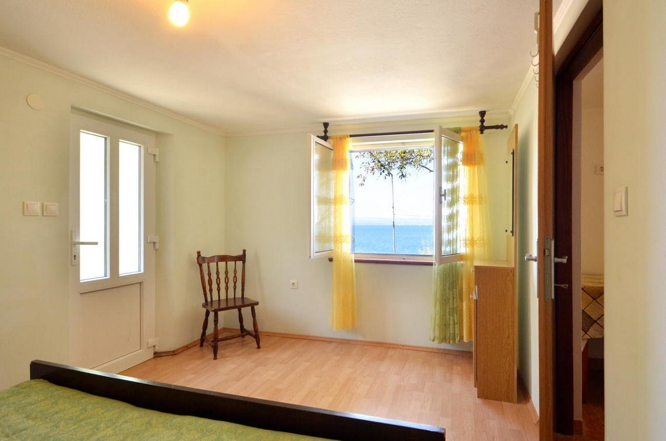 Three bedroom apartment near beach Cove Vela Borova, Korčula  A-a