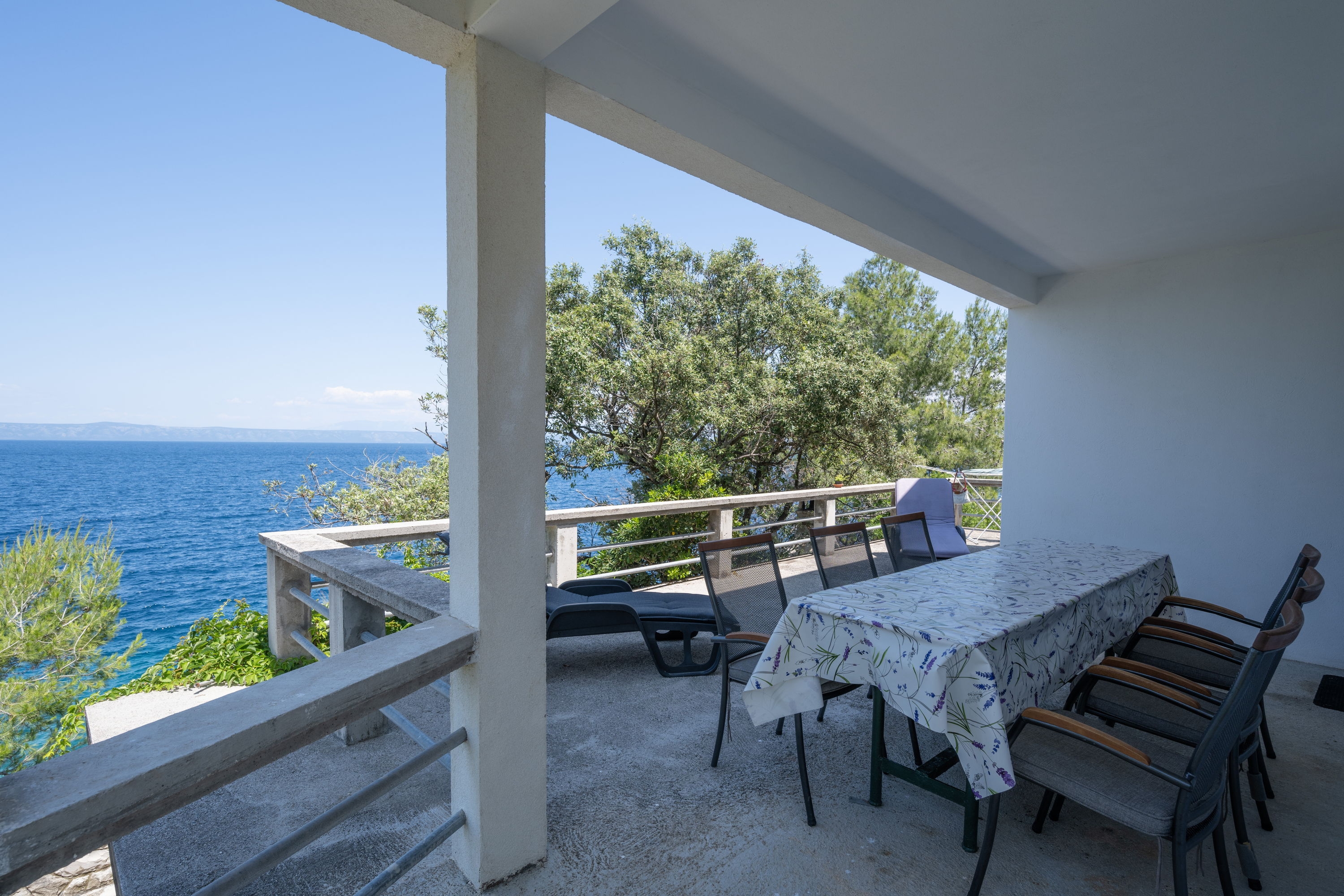 Three bedroom apartment near beach Cove Vela Borova, Korčula  A-a