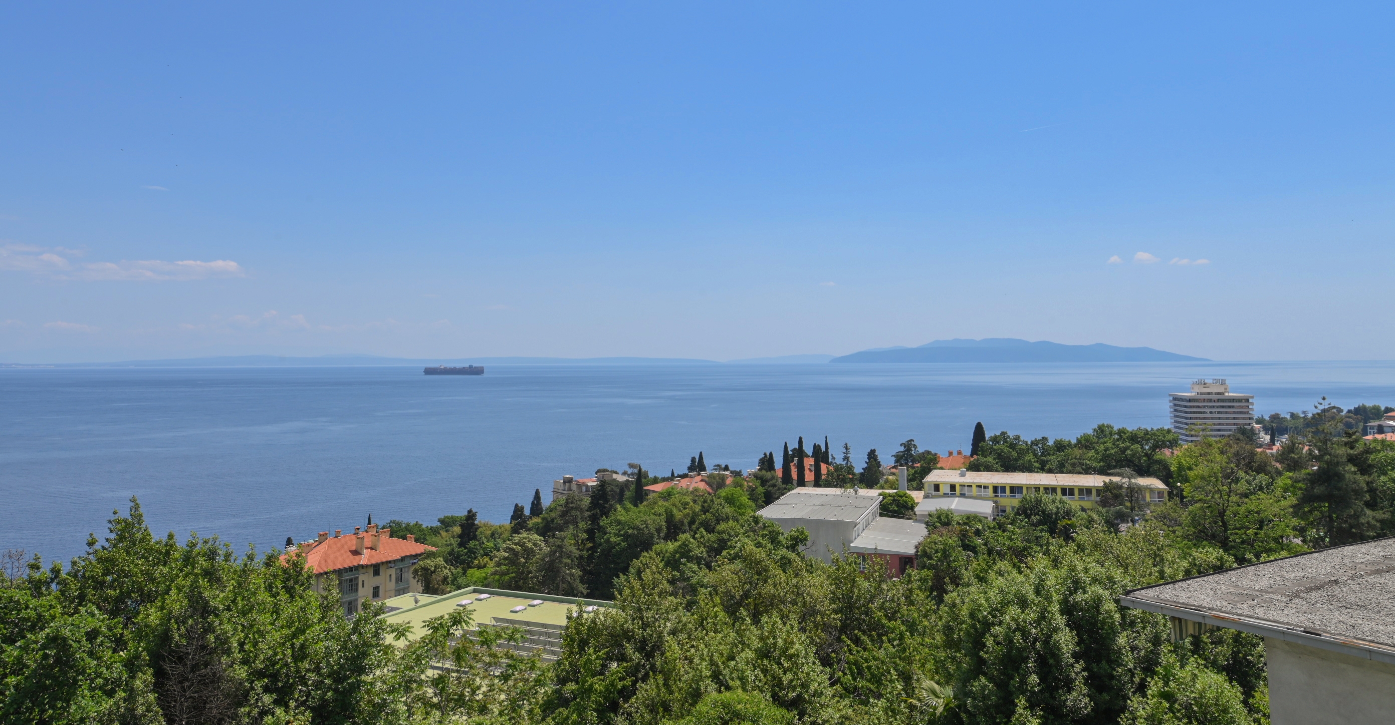 Two bedroom apartment with terrace and sea view Opatija - Volosko, Opatija  A-a