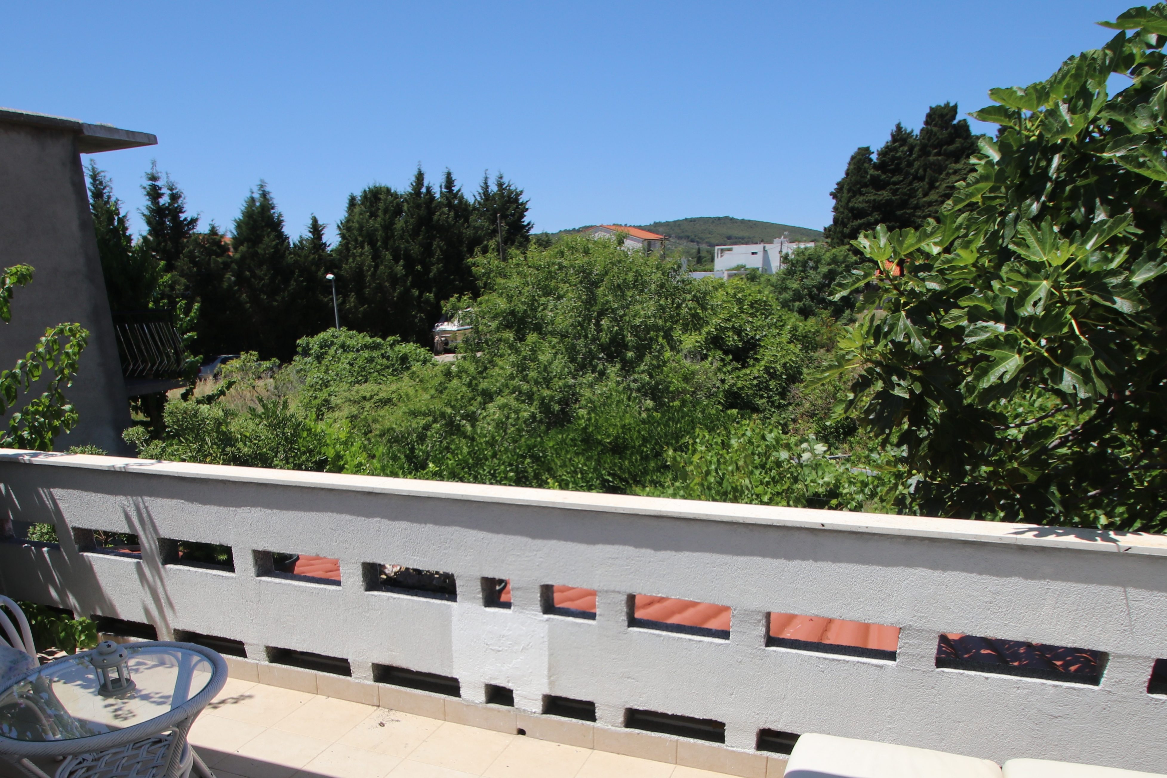 Three bedroom house with terrace and sea view Sućuraj, Hvar  K