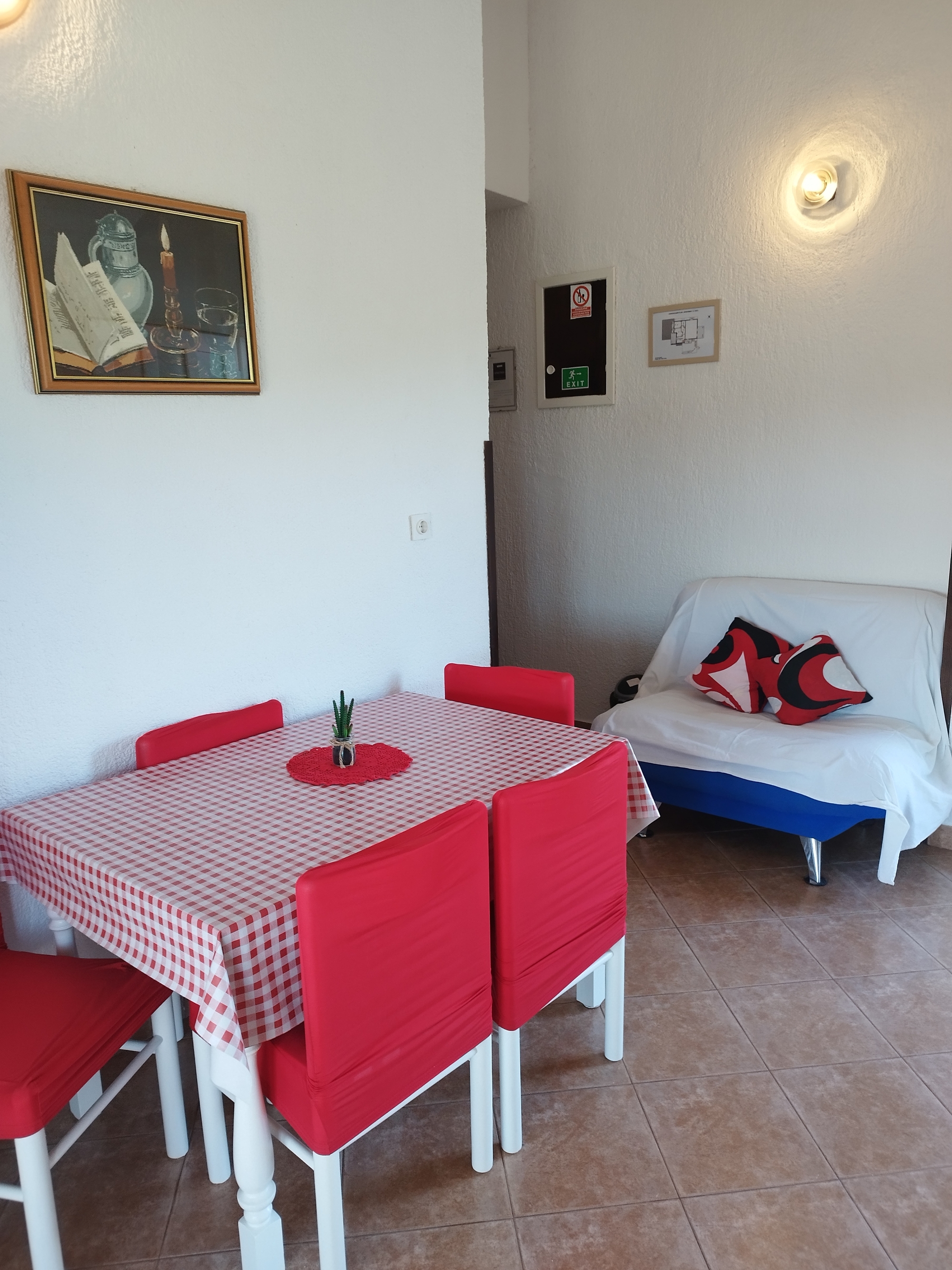 Two bedroom apartment with terrace and sea view Kampor, Rab (A-15144-a)