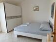 Kampor, Dormitorio 2 in the apartment, (pet friendly) y WiFi.