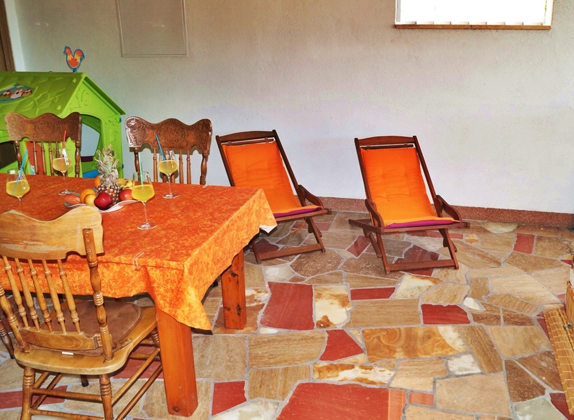Two bedroom apartment near beach Krilo Jesenice, Omiš  A-a