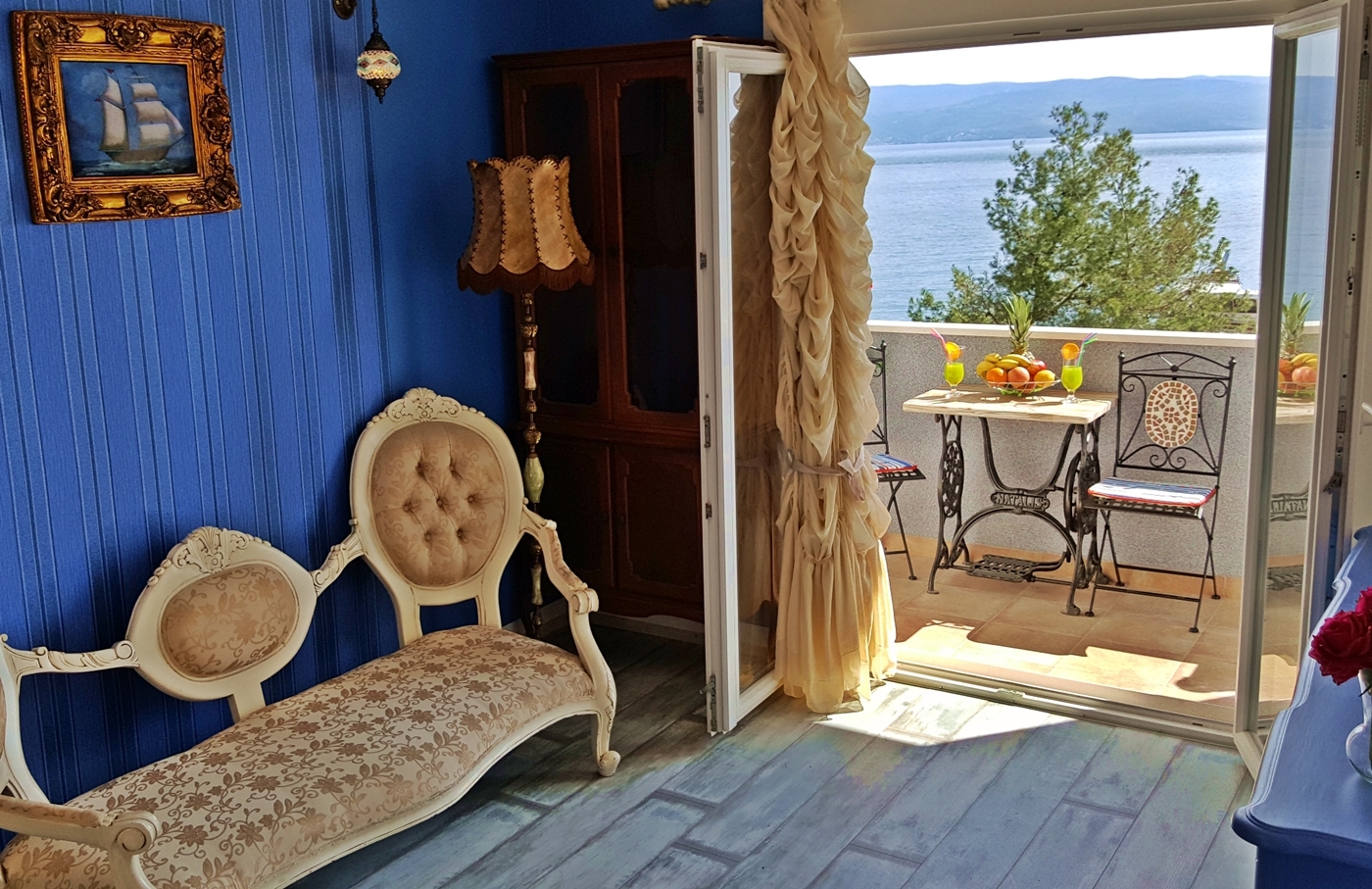 Two bedroom apartment near beach Krilo Jesenice, Omiš (A-15145-c)