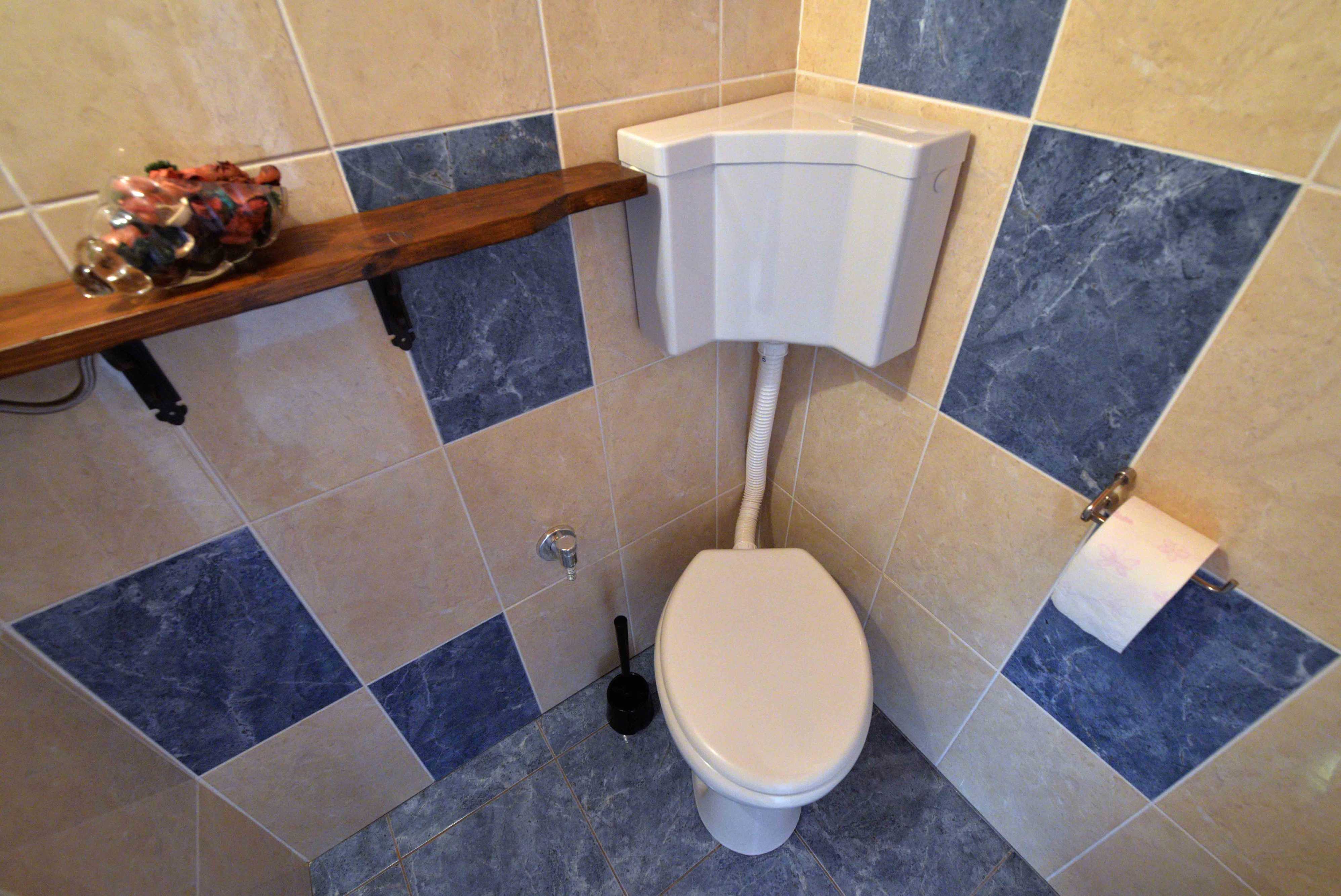 Two bedroom house with terrace Murter  K