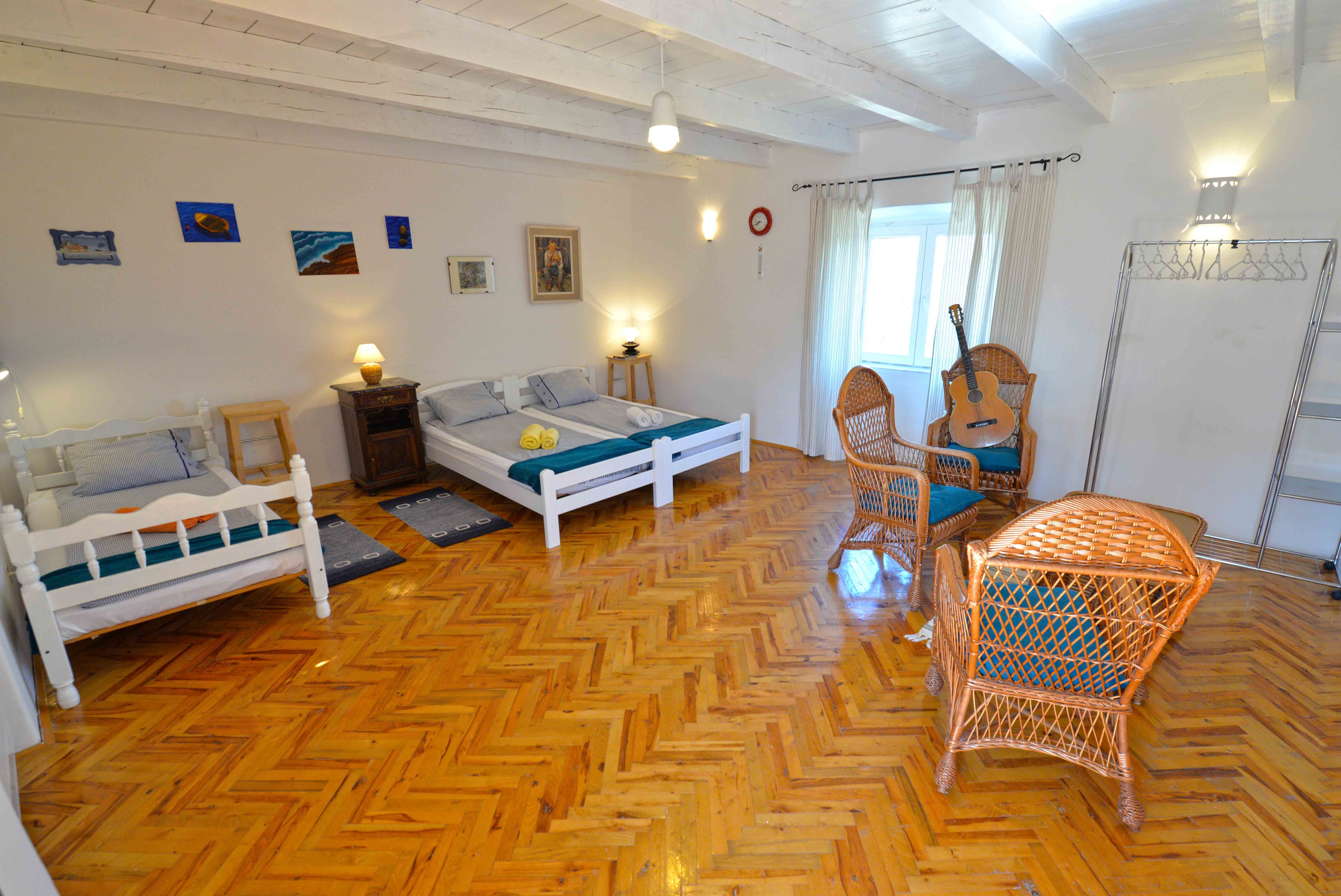 Two bedroom house with terrace Murter  K