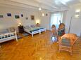 Ložnice 2 Murter, Ložnice 2 v ubytování typu house, s klimatizací a WiFi.