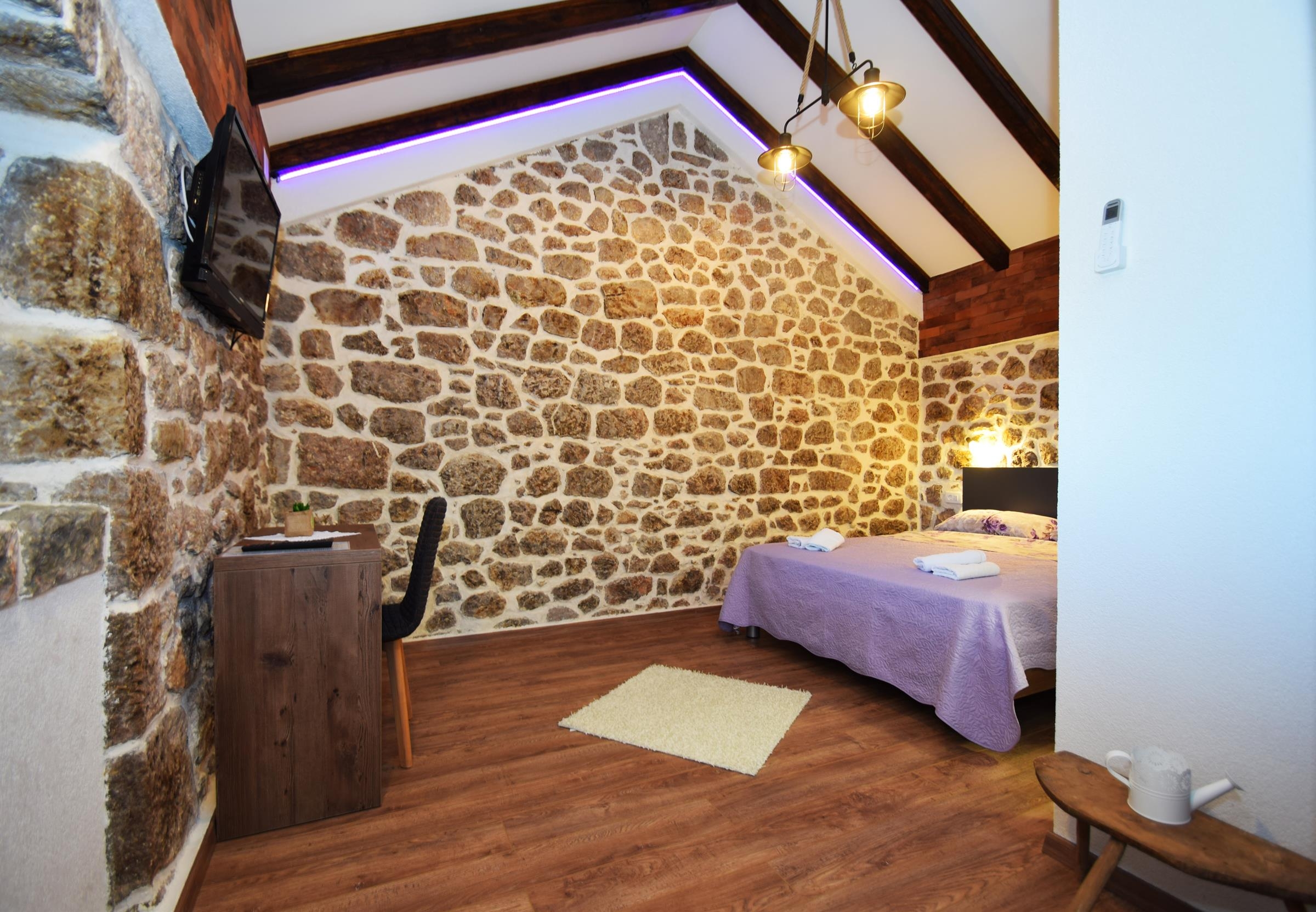 Two bedroom house with terrace and sea view Milovac, Paklenica  K