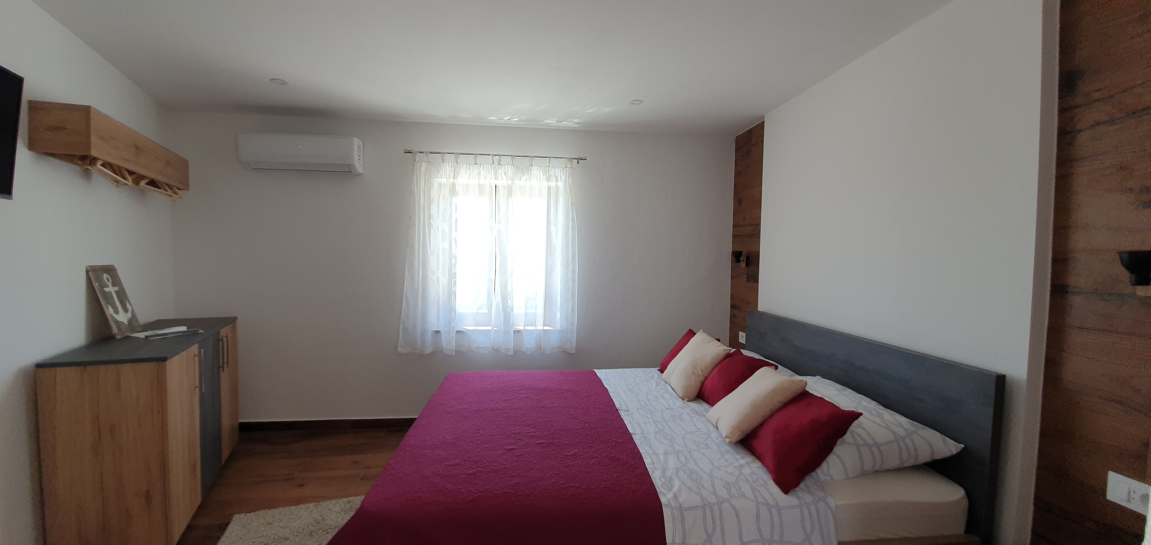 Two bedroom house with terrace and sea view Milovac, Paklenica  K