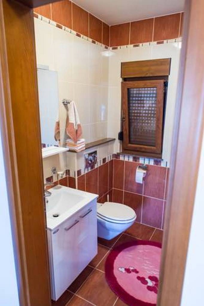 Comfortable and spacious house with terrace and sea view Rogoznica  K