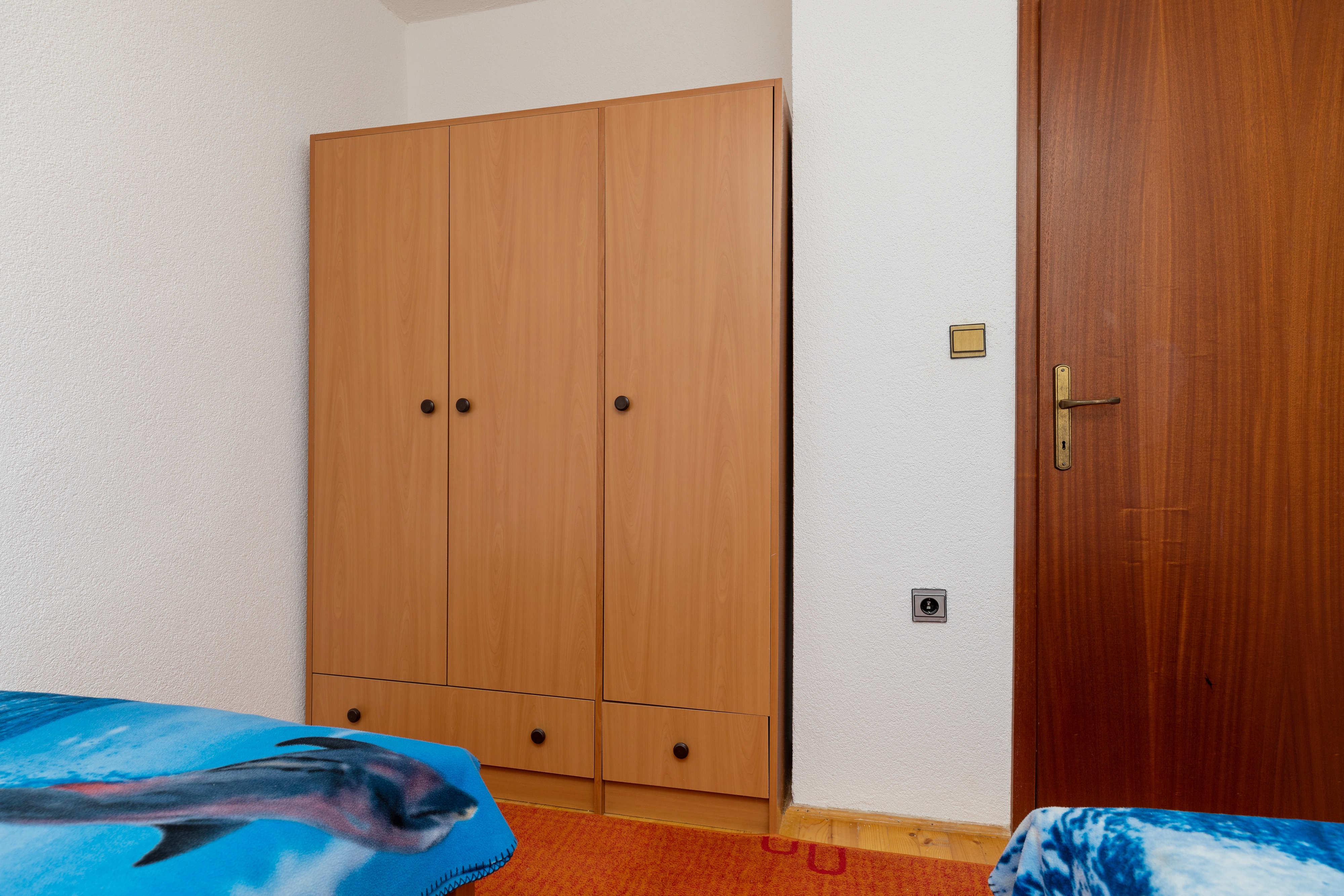 Two bedroom apartment near beach Pisak, Omiš  A-a