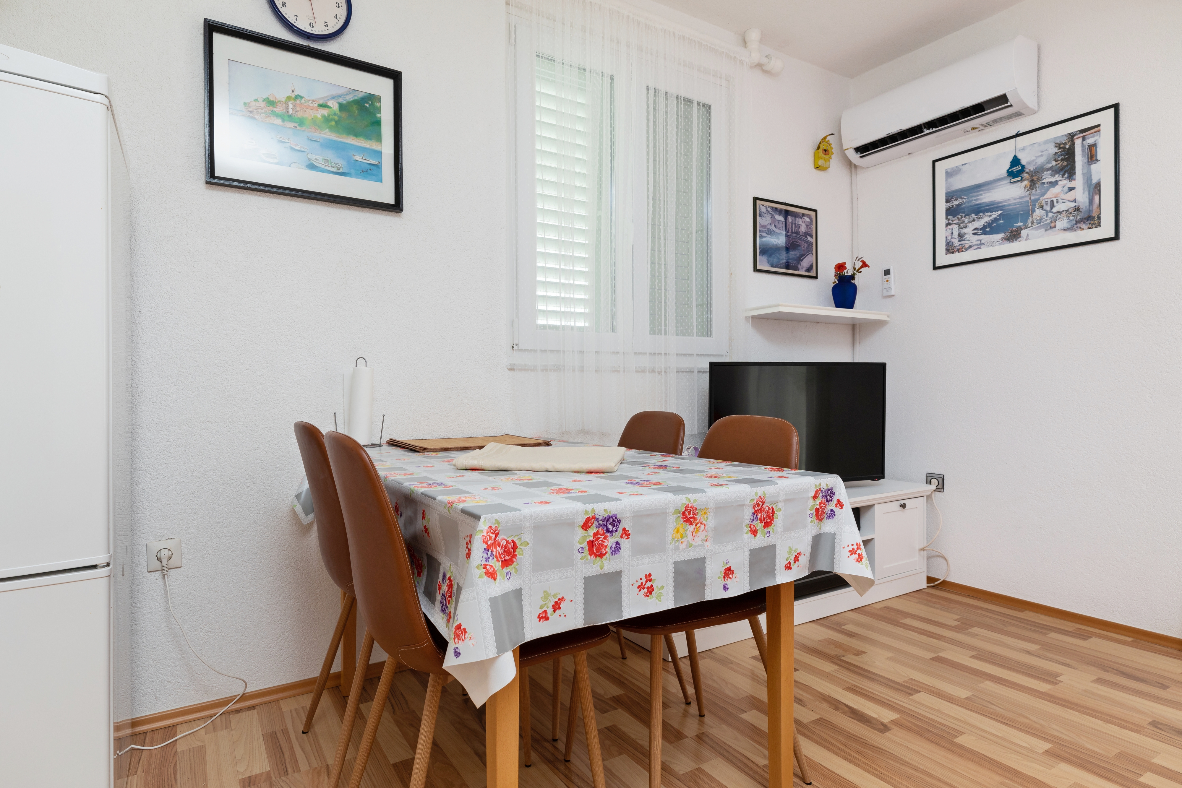 Top Omiš Pisak Top Omiš Pisak