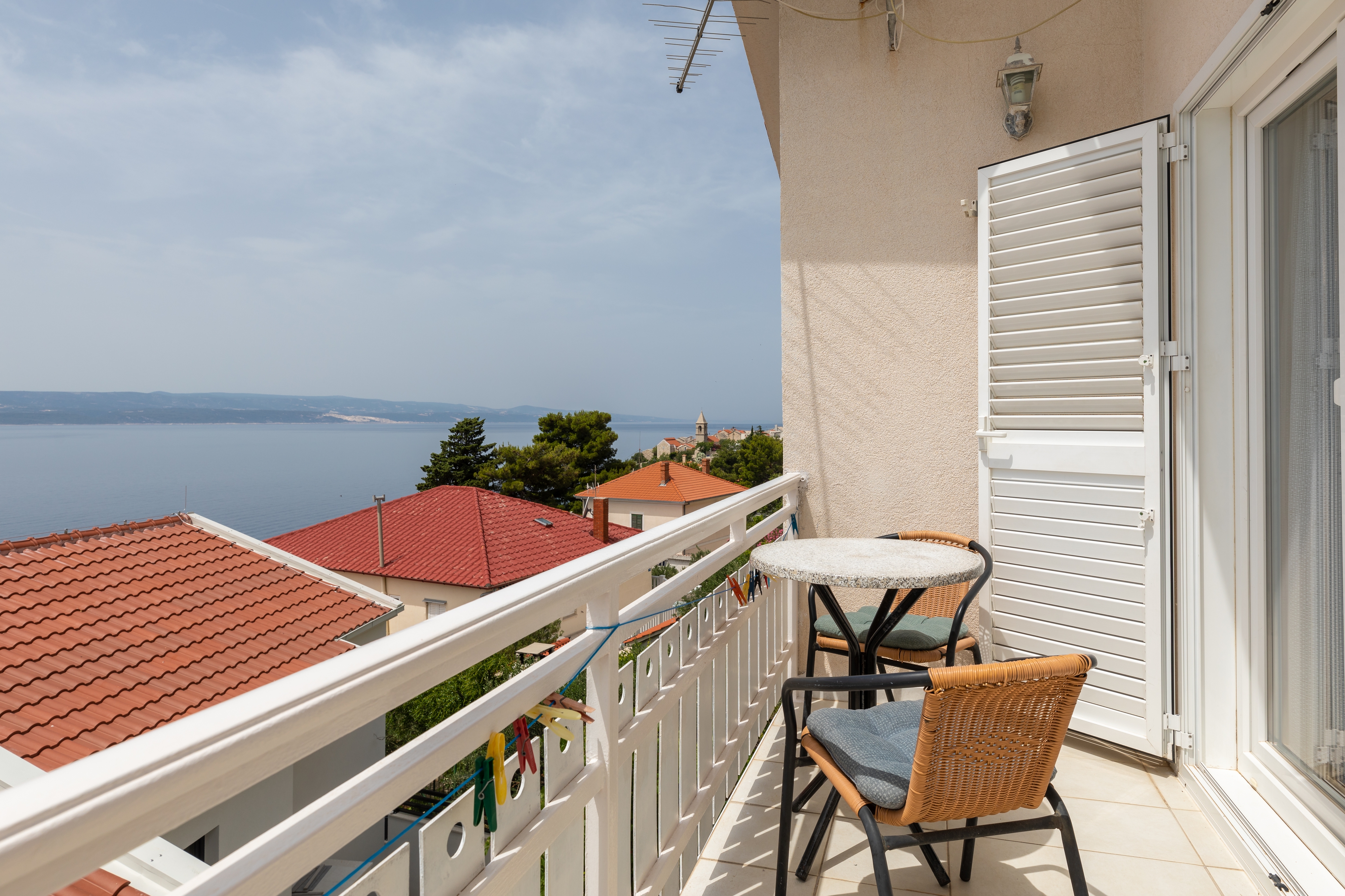 One bedroom apartment near beach Pisak, Omiš  A-c