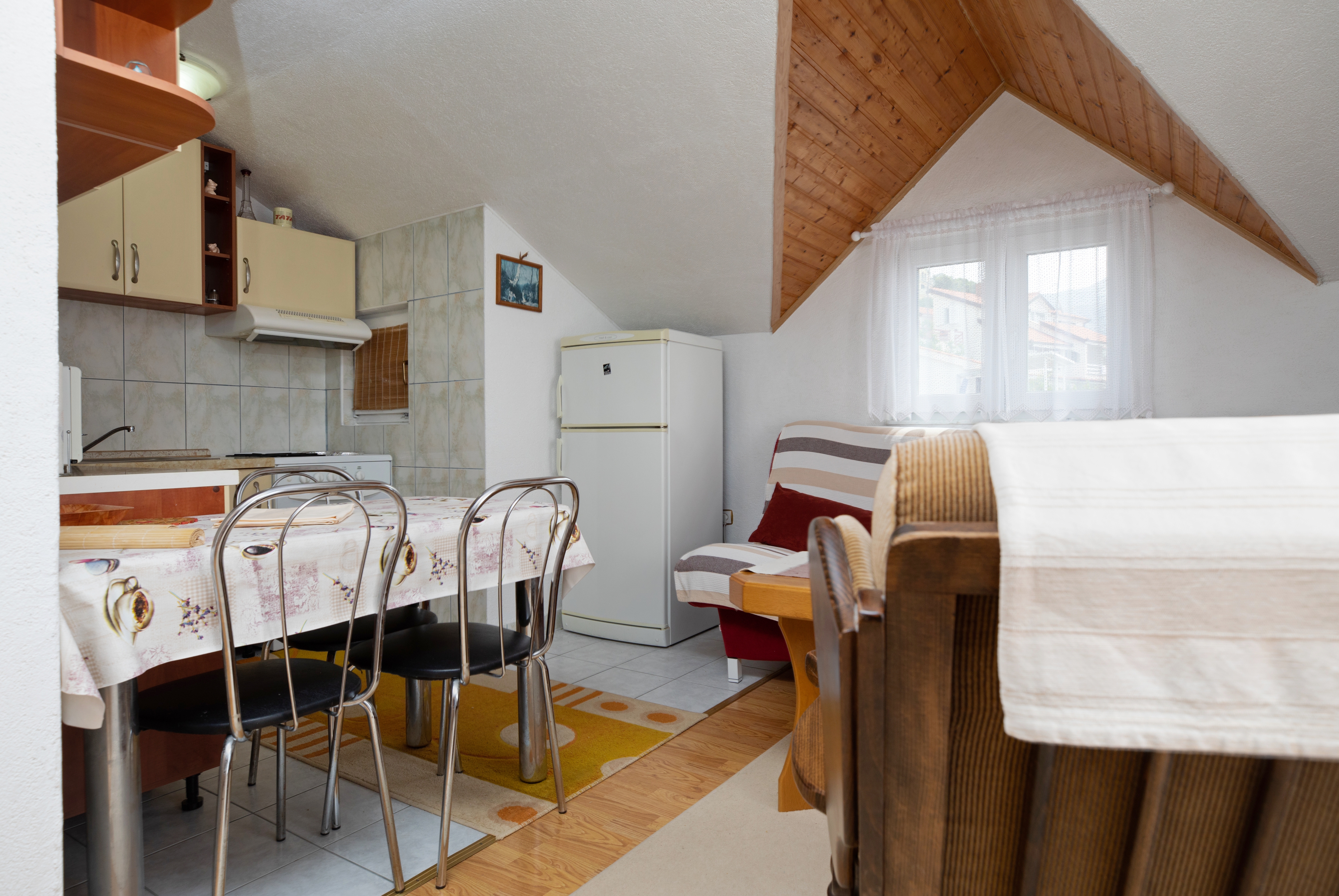 One bedroom apartment near beach Pisak, Omiš (A-15177-c) One bedroom apartment near beach Pisak, Omiš (A-15177-c)