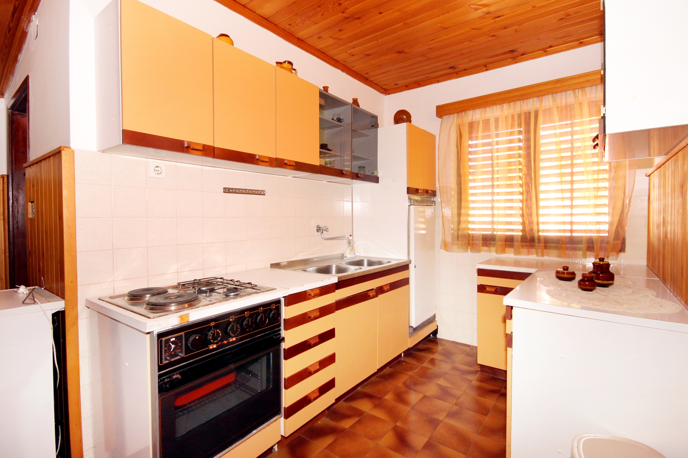 Two bedroom apartment near beach Prižba, Korčula  A-b