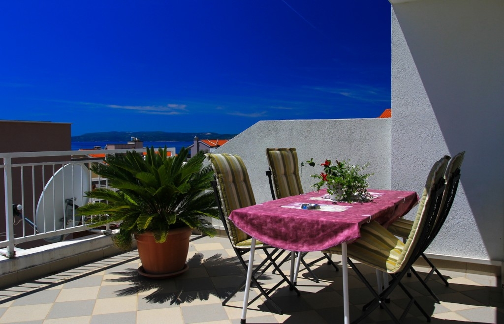 One bedroom apartment with terrace and sea view Makarska  A-c