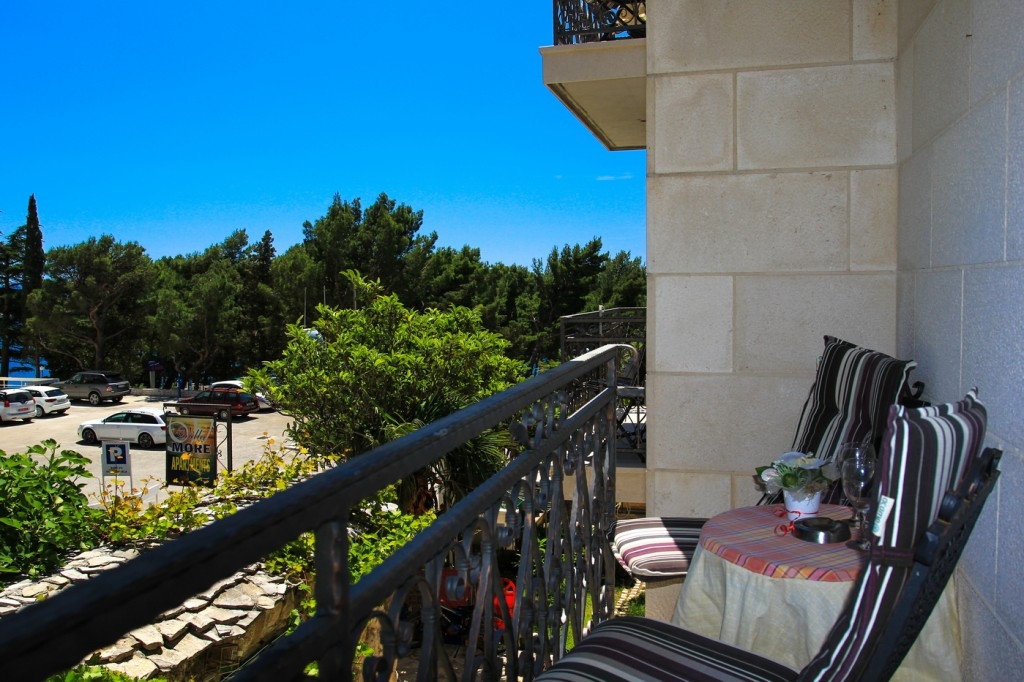 Studio flat with balcony and sea view Makarska (AS-15200-b) Studio flat with balcony and sea view Makarska (AS-15200-b)