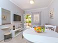 Blagovaonica Mali Lošinj, Blagovaonica u smještaju tipa apartment, dostupna klima i WiFi.