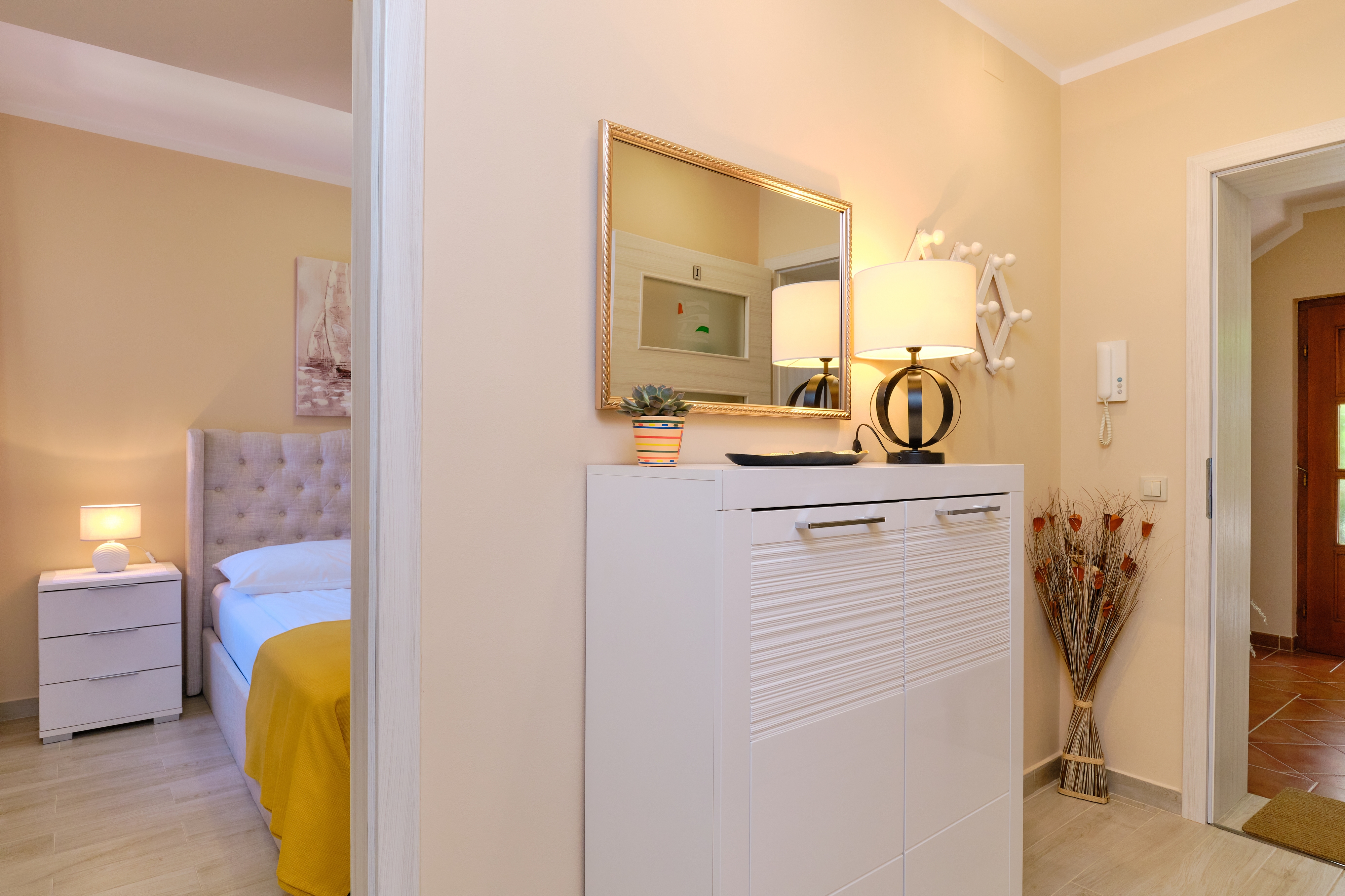 Two bedroom apartment with terrace Mali Lošinj, Lošinj  A-c