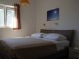 Ložnice 1 Verunić, Ložnice 1 v ubytování typu apartment, domácí mazlíčci povoleni a WiFi.